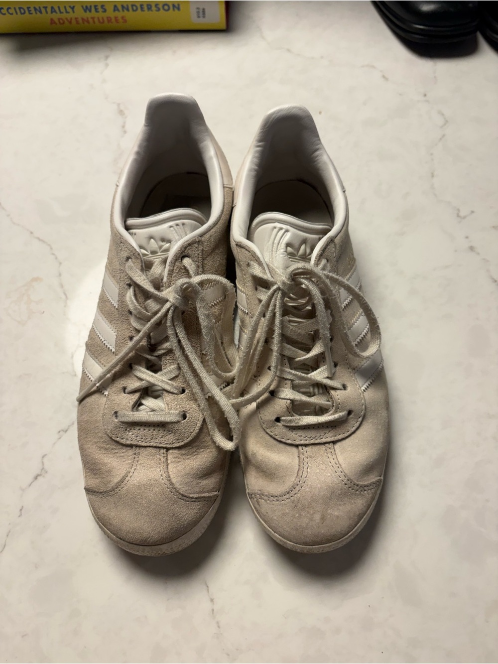 adidas Women’s Beige Suede Sneakers with White Stripes - EU37, 6.5 women’s